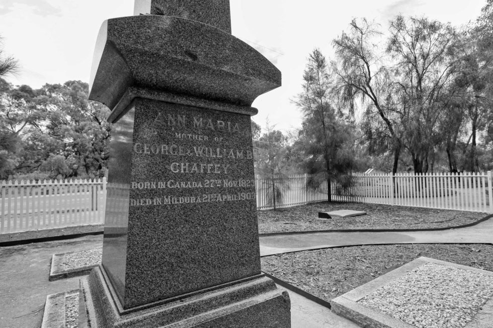 Station Homestead Cemetery - The Chaffey Trail